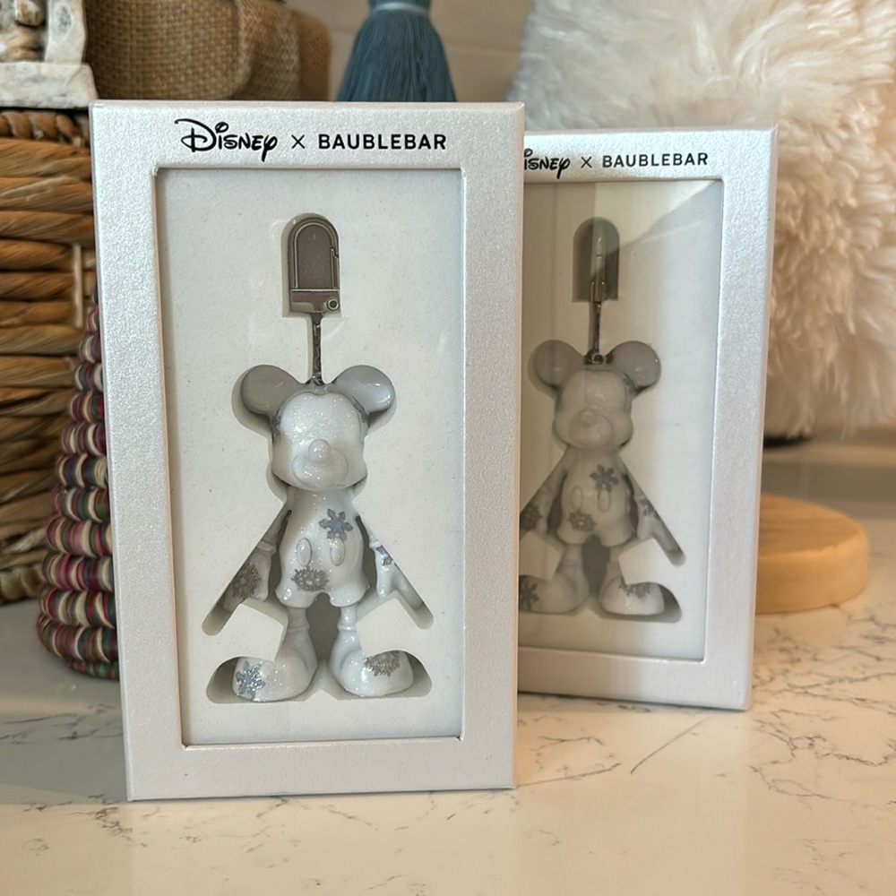 NIB Disney X Baublebar Mickey Mouse Disney Snowflake Pattern Bag Charm/Keychain